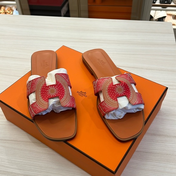 Limited edition Hermes Oran sandals